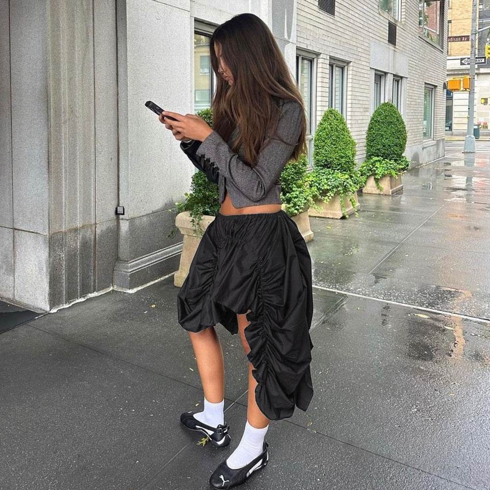 Street Cool Trendy Wrinkle Elastic Waist Irregular Loose Skirt - EX-STOCK Canada