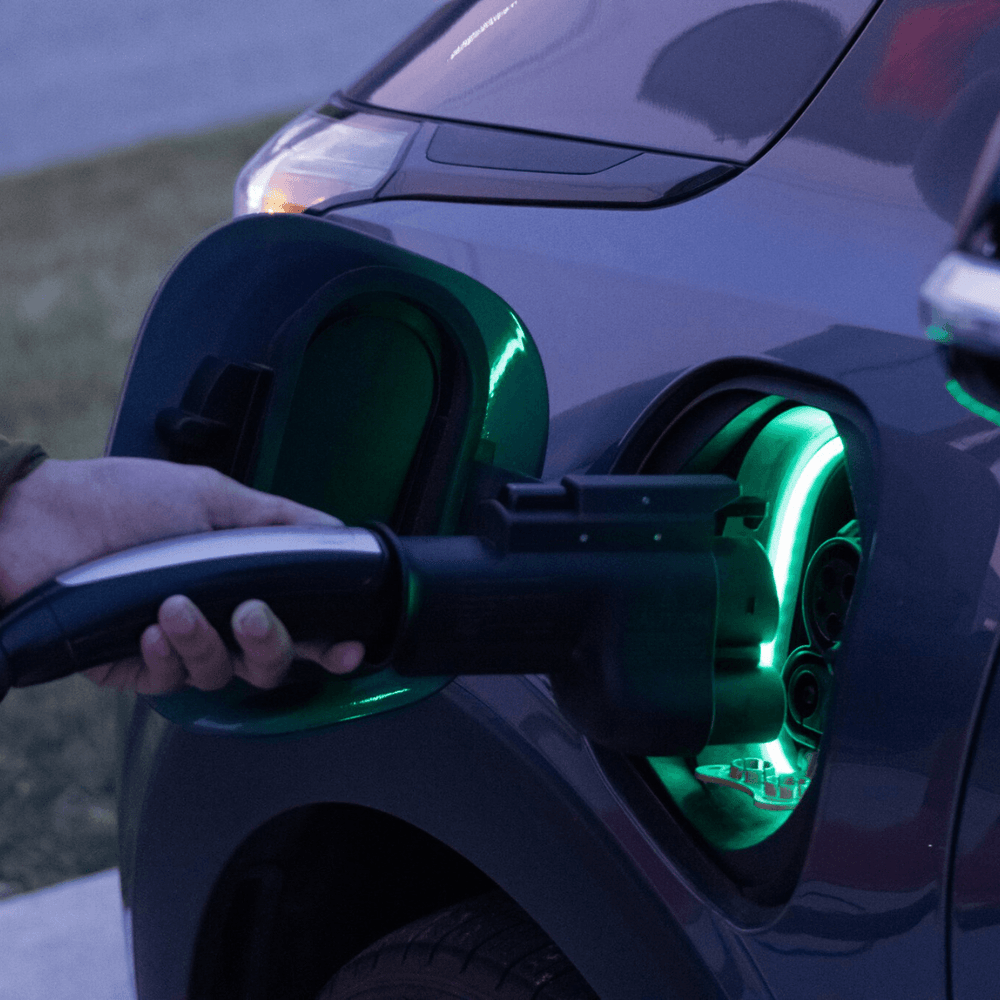 Chargeur A2Z EV NACS vers véhicule CCS1 | DC | Compatible avec les superchargeurs | Le Typhoon Pro 