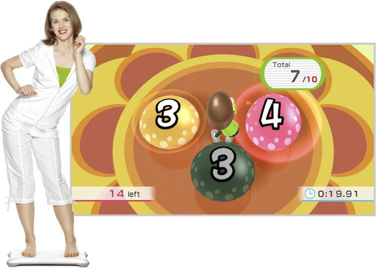 Wii Fit Plus W/ Official Nintendo Wii Balance Board 