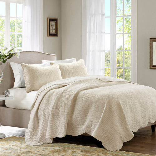 3 Piece Reversible Scalloped Edge Quilt Set Cream King Cal King EX-STOCK