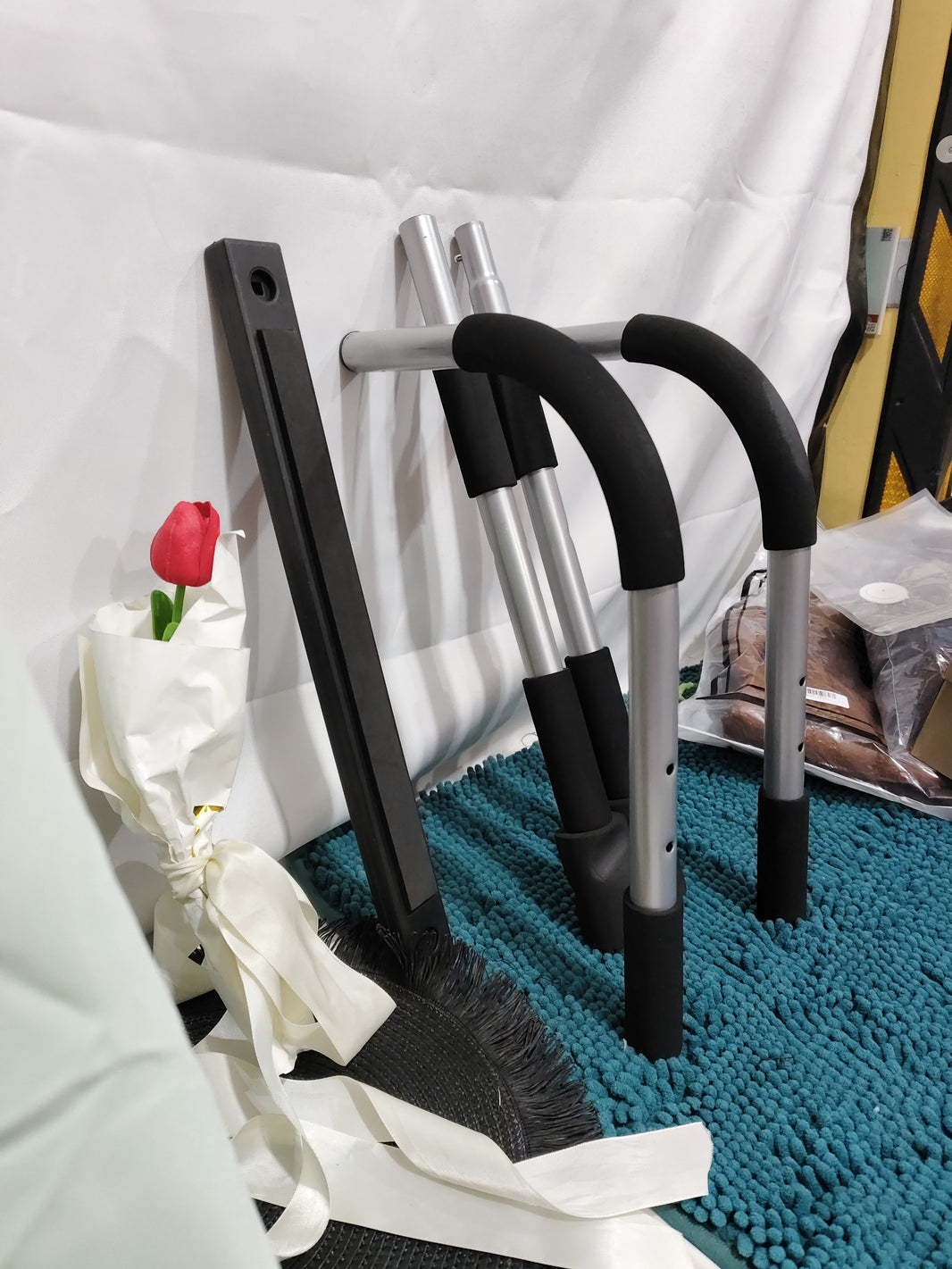 Doorway Pull-up Trainer 