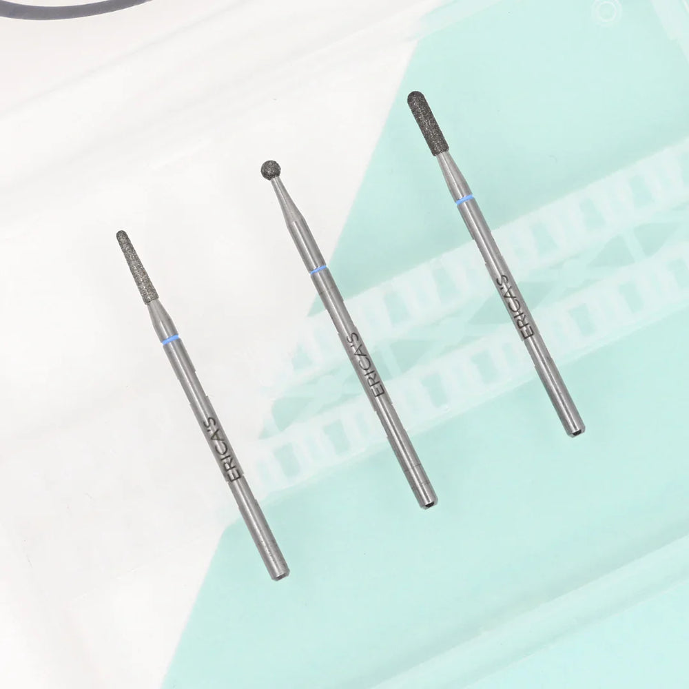 مجموعة مانيكير جافة كلاسيكية من إريكاEX-STOCK Canada 