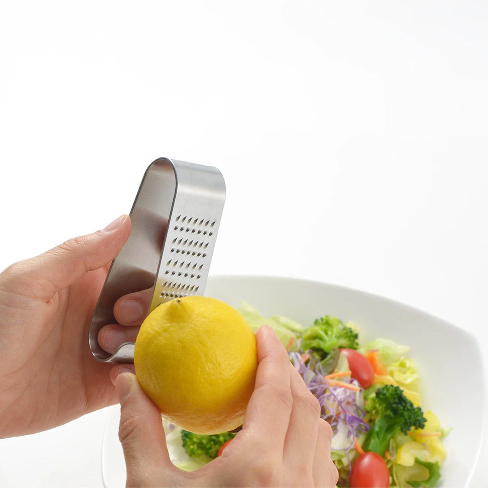 Eatoco Oros Handy Grater – Japanese Stainless Steel Compact Condiment Zester 