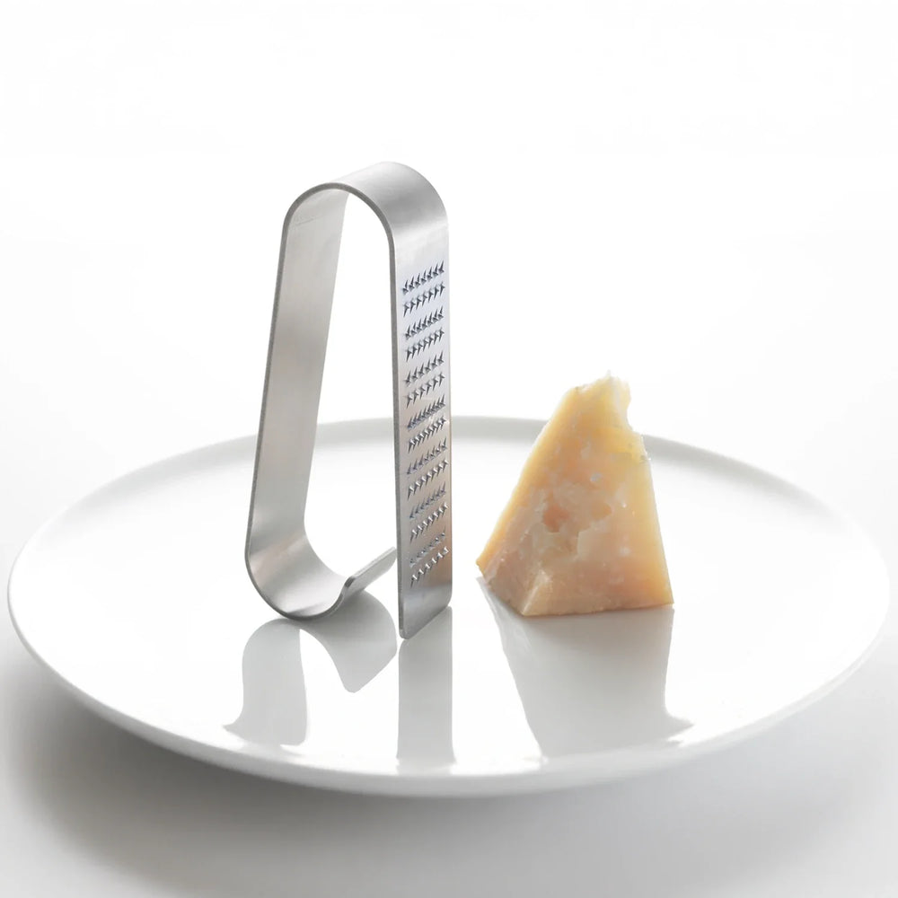 Eatoco Oros Handy Grater – Japanese Stainless Steel Compact Condiment Zester 
