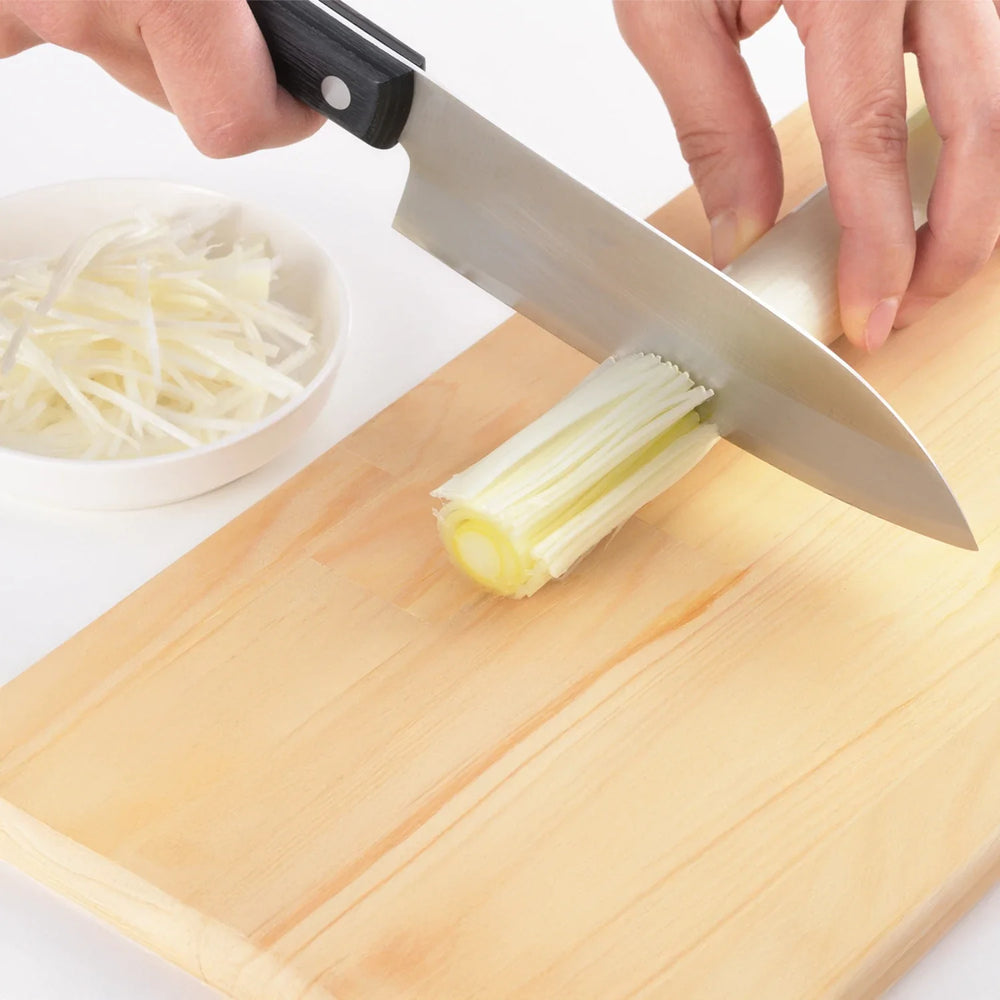Eatoco Saku Leek Cutter – Japanese Stainless Steel Fibrous Vegetable Tool 