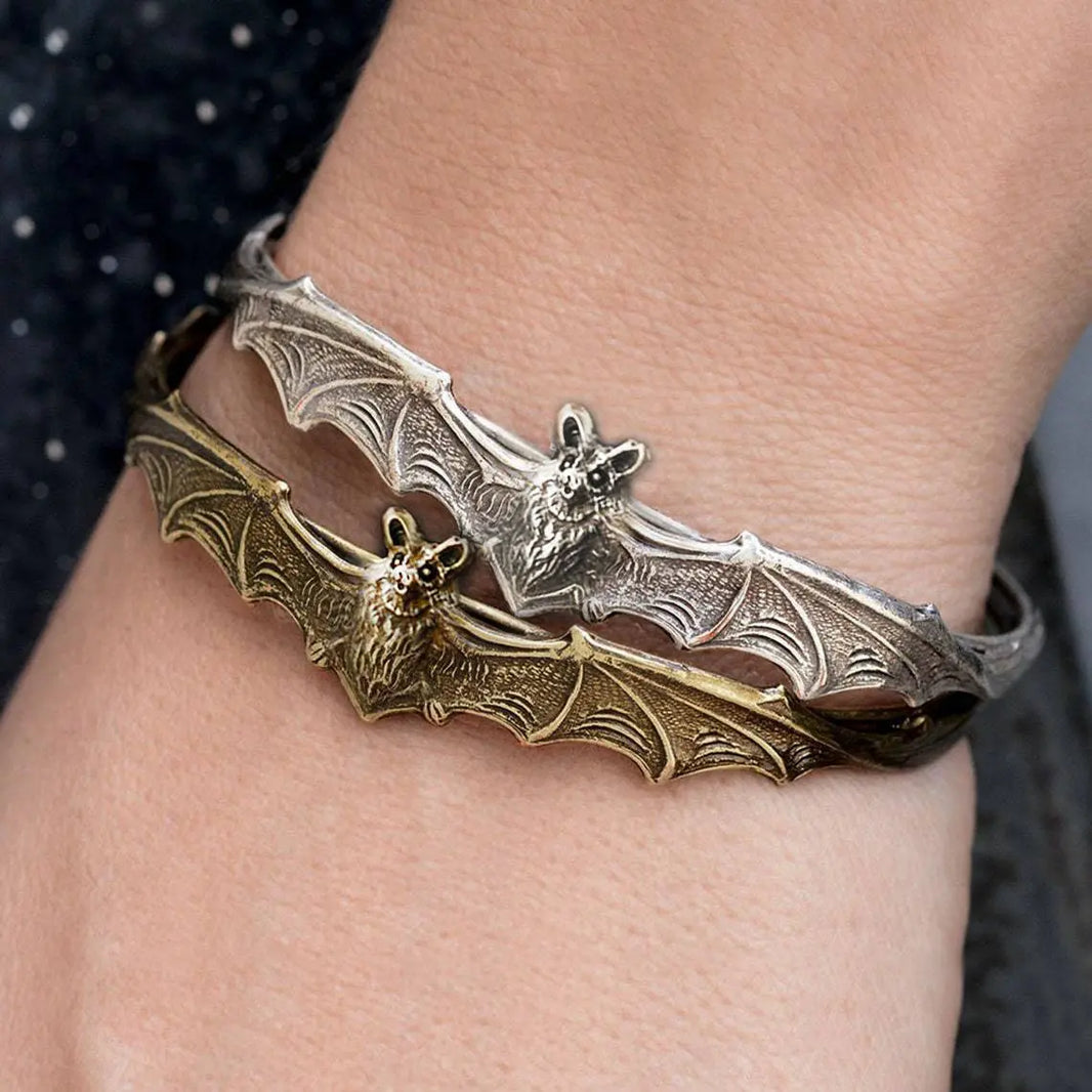 Bat Bracelet Halloween Bracelet - EX-STOCK Canada