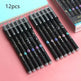 Les élèves de l'école primaire utilisent un stylo gel effaçable pour frotter le stylo magique facile à effacer Sassafras - EX-STOCK Canada
