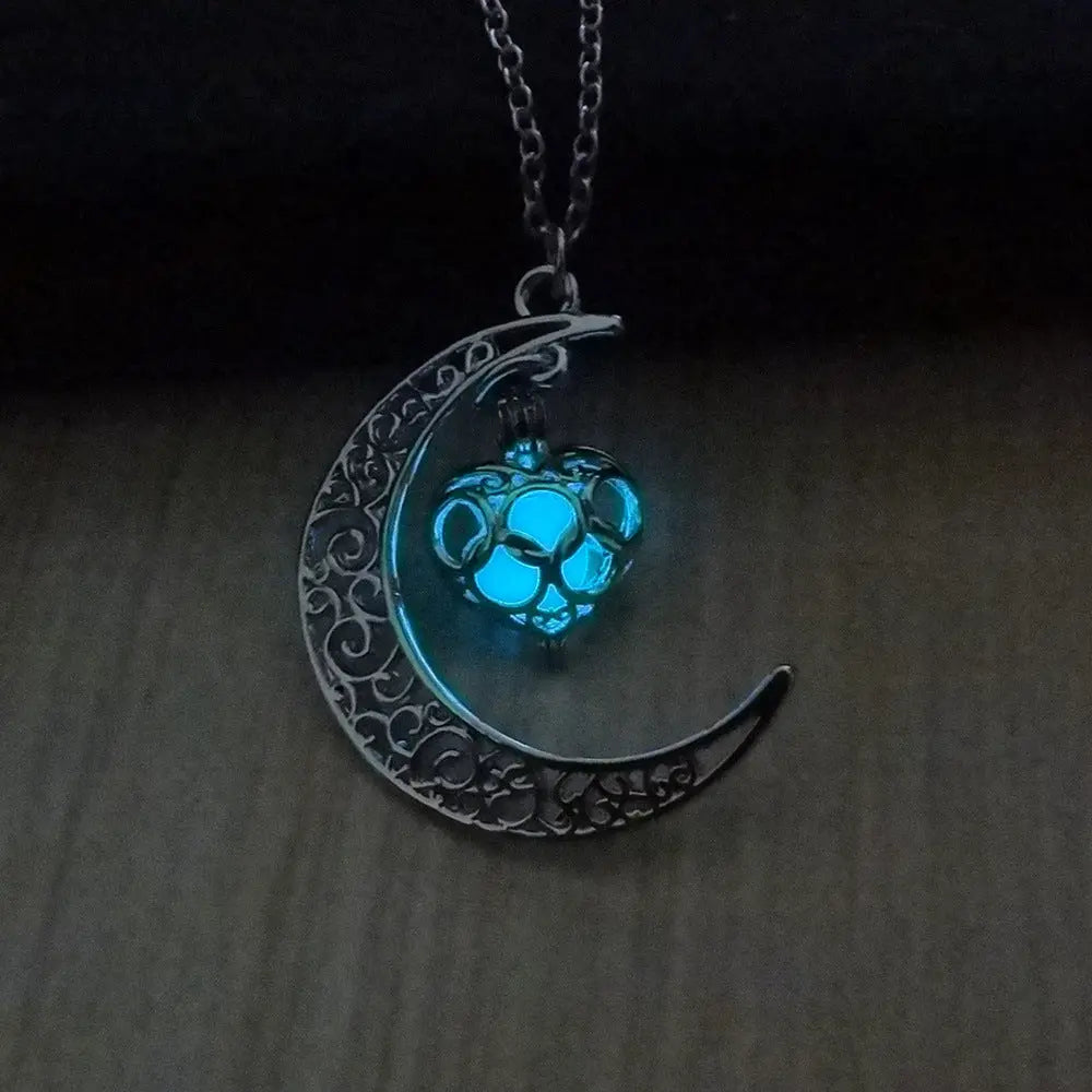Glowing Pendant Necklaces Silver Plated Chain Necklaces - EX-STOCK Canada