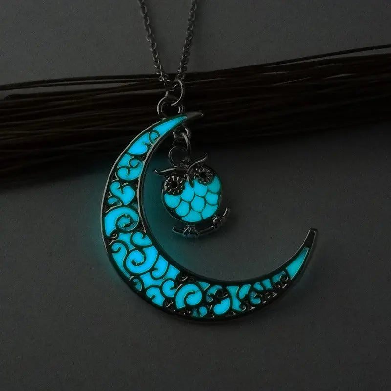 Glowing Pendant Necklaces Silver Plated Chain Necklaces - EX-STOCK Canada