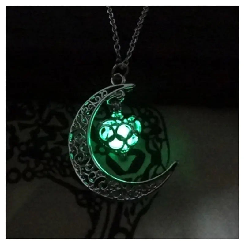 Glowing Pendant Necklaces Silver Plated Chain Necklaces - EX-STOCK Canada