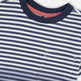 T-shirt à manches courtes en coton biologique avec rayures dégradées bleues 