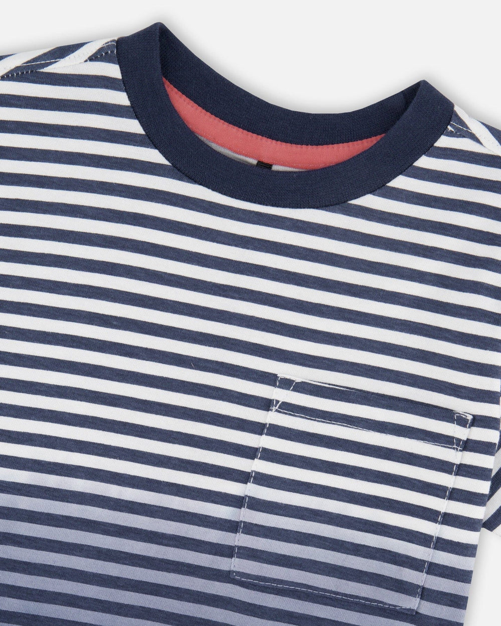 T-shirt à manches courtes en coton biologique avec rayures dégradées bleues 