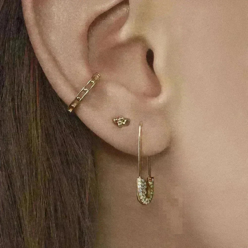 High quality alloy pin rhinestone stud earrings - EX-STOCK CANADA