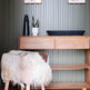 VANI - Tabouret en peau de mouton mélangée, laine boucléeEX-STOCK Canada 