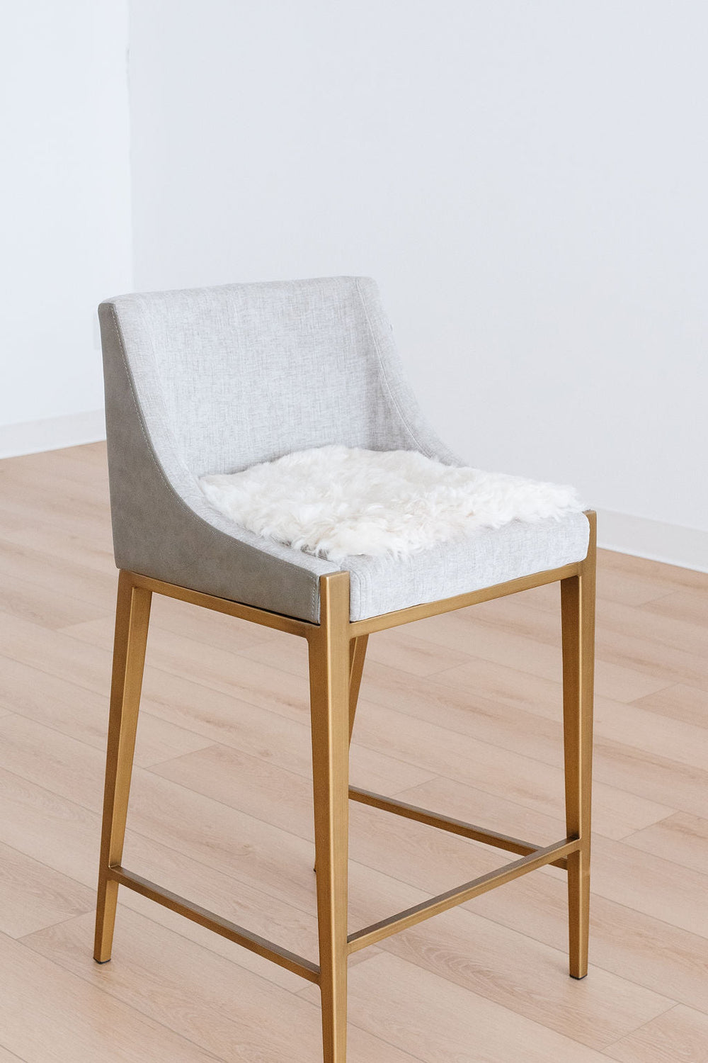 Shorn White Icelandic Sheepskin Chair Pad 