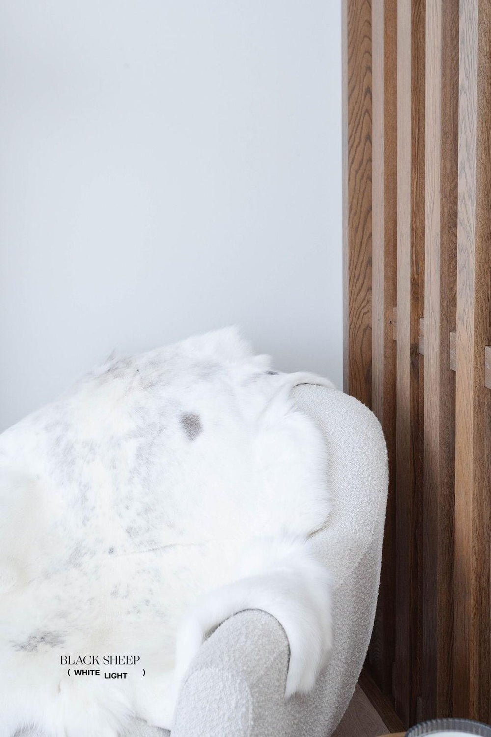 Peau de renne sami blancheEX-STOCK Canada 