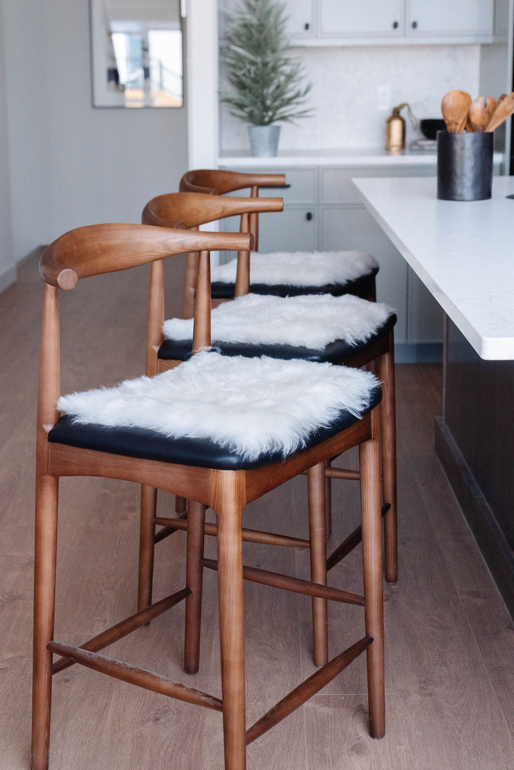 Shorn White Icelandic Sheepskin Chair Pad 