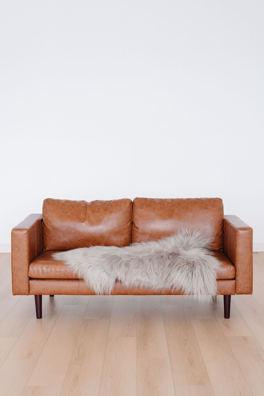 Linen Icelandic Sheepskin EX-STOCK Canada 
