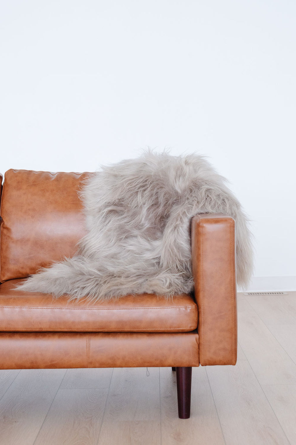 Linen Icelandic Sheepskin 