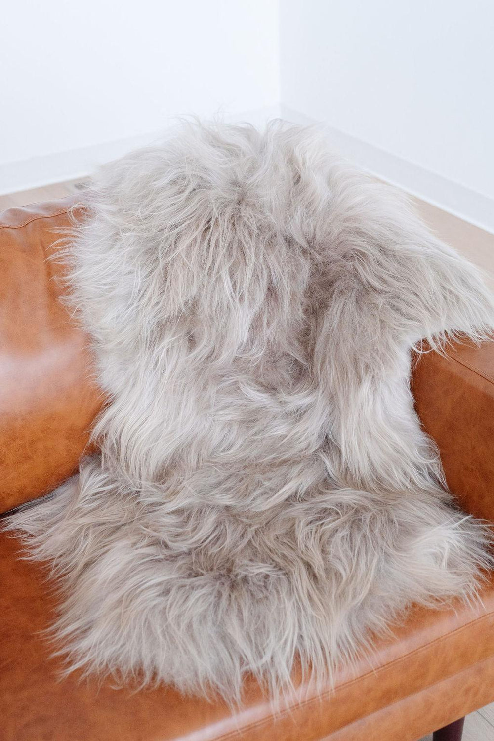 Linen Icelandic Sheepskin EX-STOCK Canada 