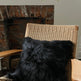 Housse de coussin carrée en peau de mouton islandaise noireEX-STOCK Canada 