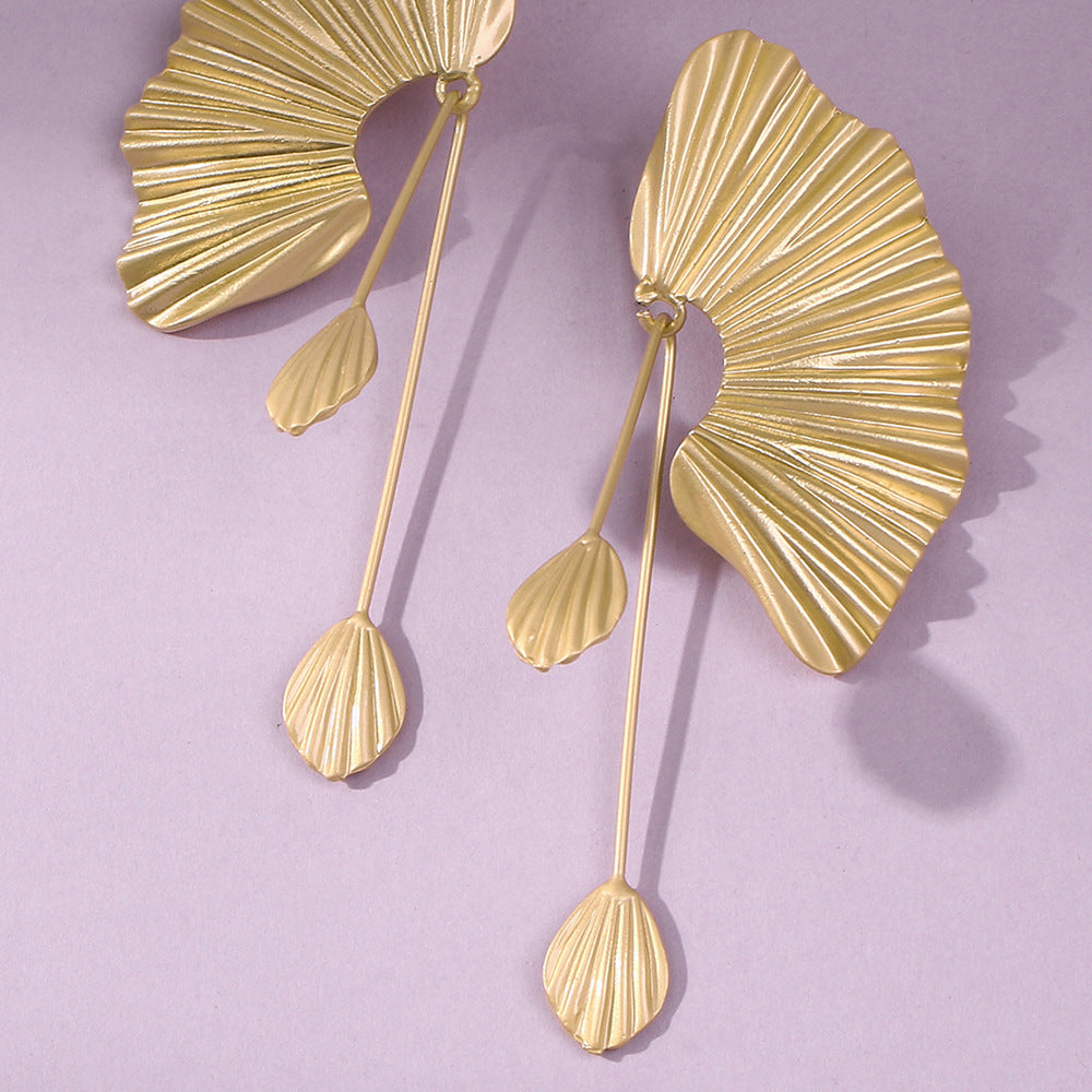 Oversized fan earrings EX-STOCK Canada 
