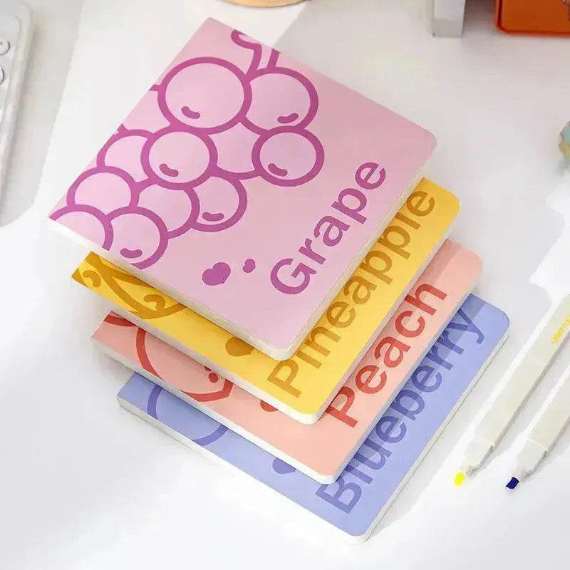 Carnet de Notes Carré aux Fruits Simples pour Étudiantes - EX-STOCK Canada