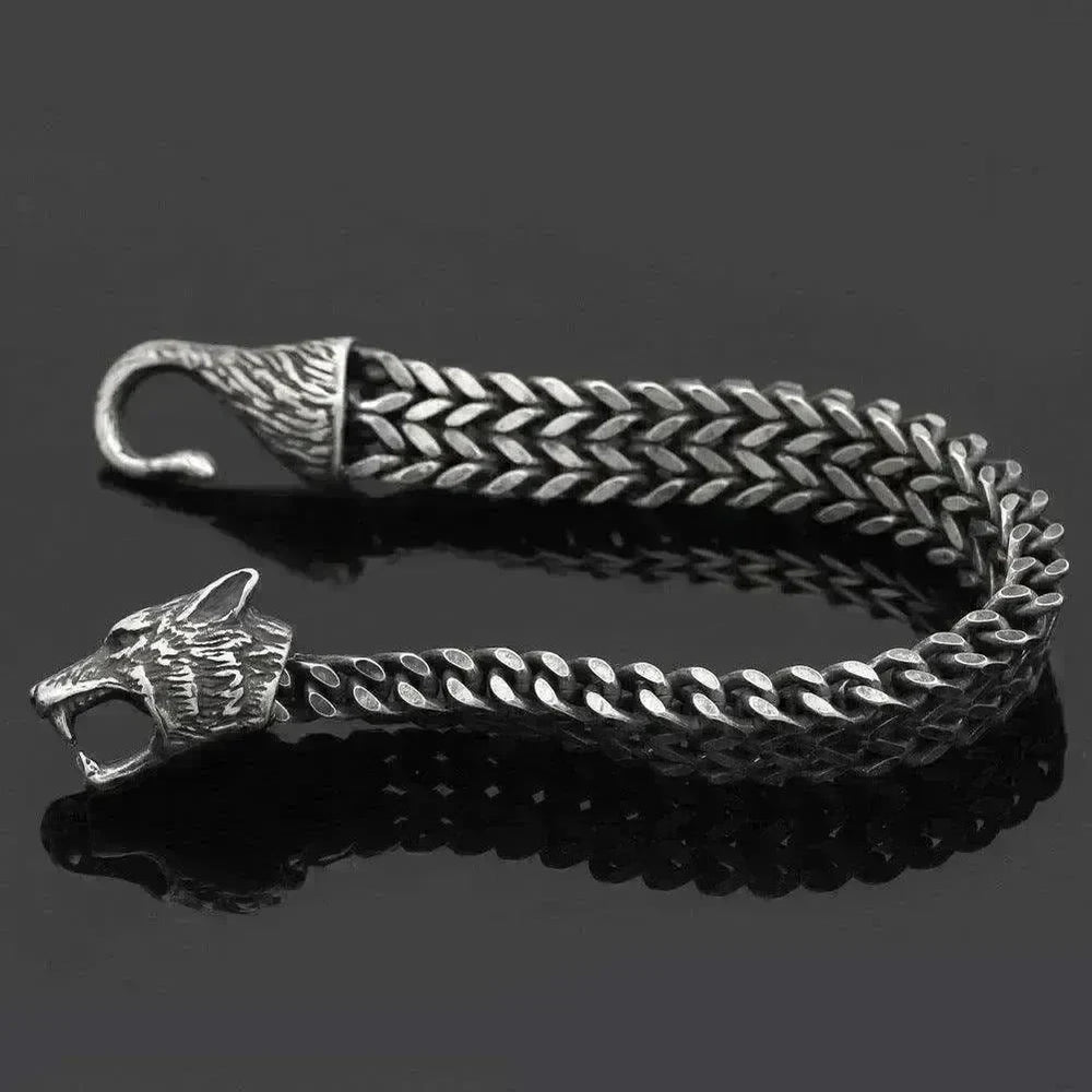 Stainless Wolf Head Chain Bracelet: Wholesale Fashion Gift - EX-STOCK CANADA