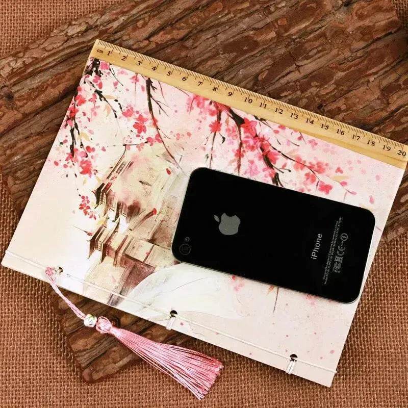 Livre relié à la ligne de style chinois rétro à l'aquarelle - EX-STOCK Canada