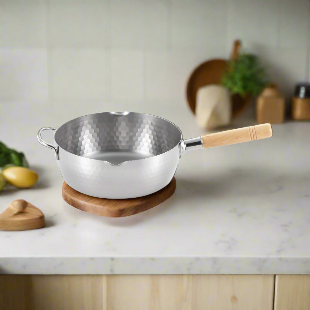 Yoshikawa Yukihira 24 cm Pot | 3.6 L Stainless Steel with Wooden Handle 