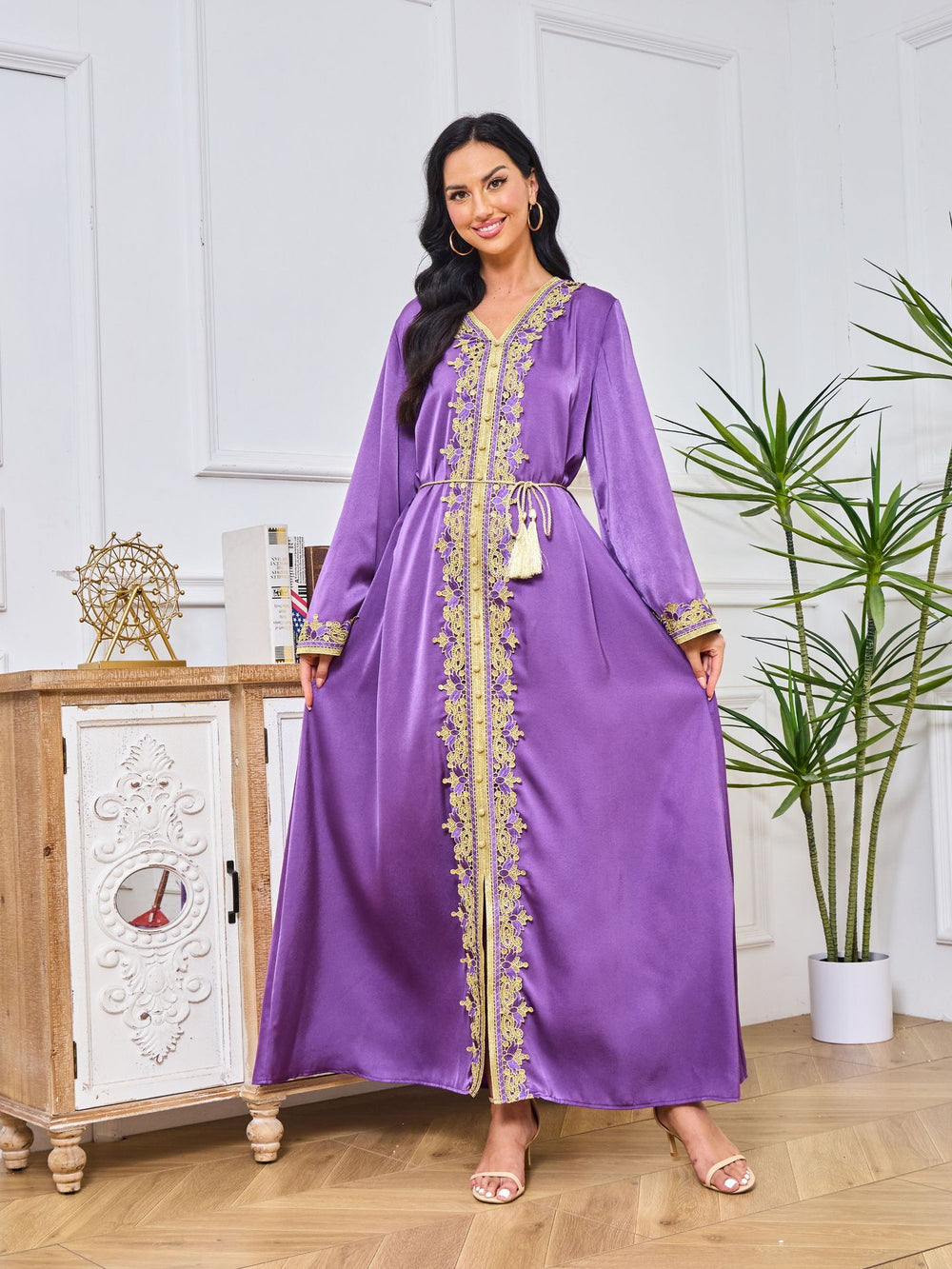 Robe Abaya de Dubaï avec pierres chaudes imprimées et détails brodés - EX-STOCK Canada