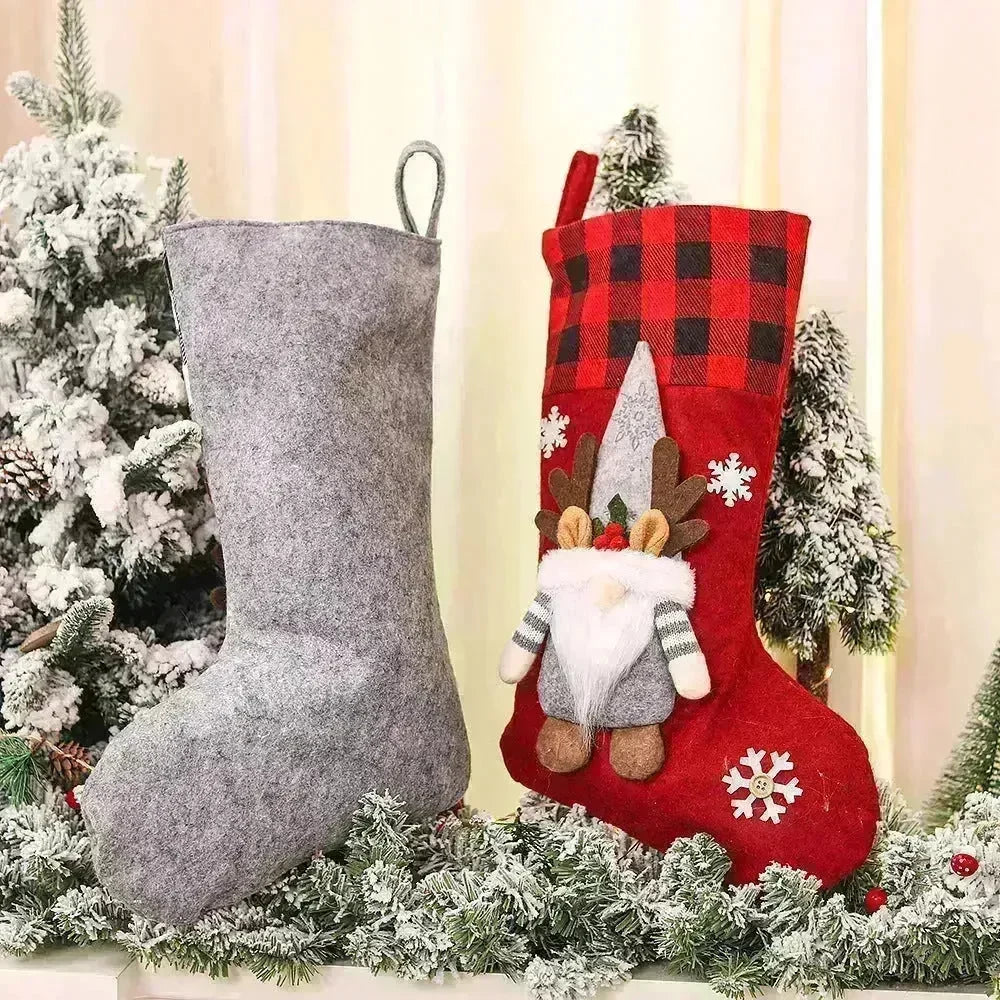 Plaid Three-dimensional Couple Faceless Doll Christmas Stockings Christmas Eve Gift Bag Candy Bag - EX-STOCK CANADA