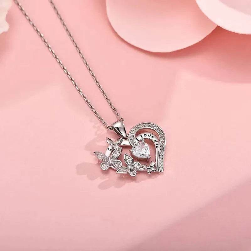 Ins Butterfly Love Necklace With Rhinestones Fashion Personality Hollow Heart-shaped Clavicle Chain Pendant Necklace For Valentine's Day - EX-STOCK Canada