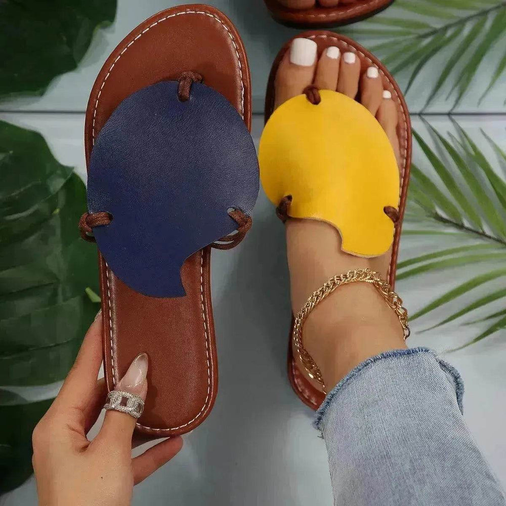 Casual Color-matching Clip-toe Sandals Summer Outdoor Personalized Flat Flip Flop Slippers For Women. - EX-STOCK Canada