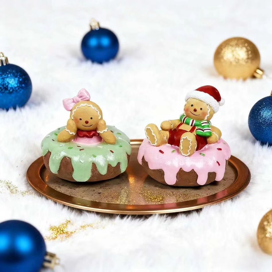 Hand Drawn Cartoon Resin Christmas Decorations Gingerbread Man EX-STOCK Canada 