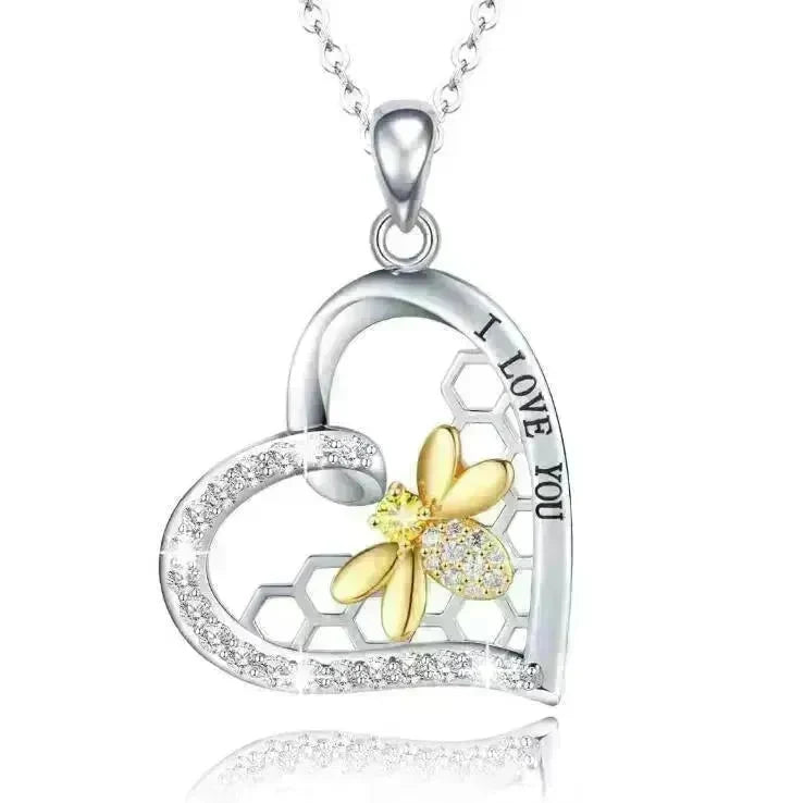 European And American Creative New Hands Heart-shaped Women's Necklace - EX-STOCK CANADA