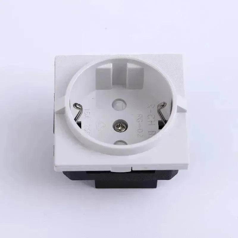 European Standard Installation Of Inverter Power Socket Electrical Appliances - EX-STOCK Canada