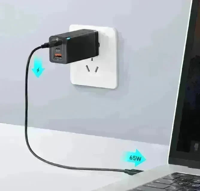 Fast mobile phone charger With USB and Type C port - EX-STOCK CANADA
