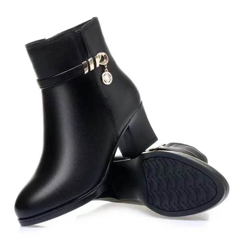 Velvet Thermal Non-slip Middle-aged And Elderly Female Boots - EX-STOCK Canada