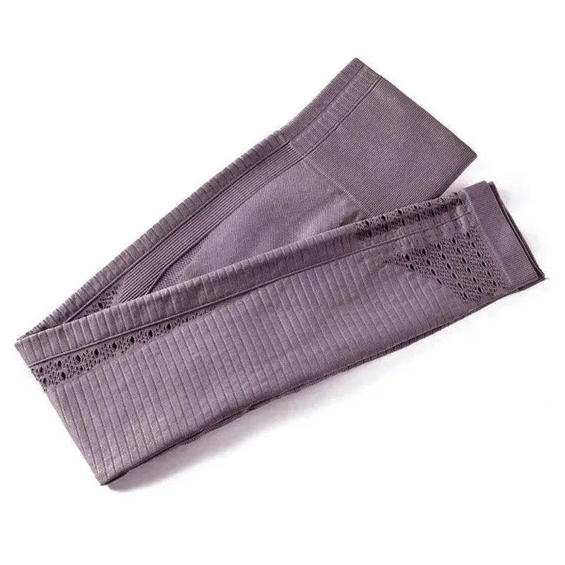 Gym sports suit - EX-STOCK Canada