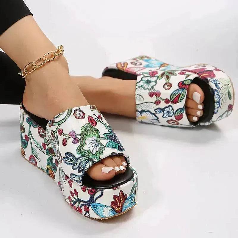 New Round Toe Wedge Embroidered Classic Embroidery Slippers For Women - EX-STOCK Canada
