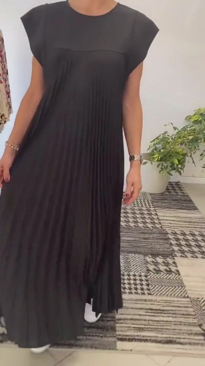 Women Summer Pleated Maxi Dress Casual Short Sleeve Crewneck Flowy Swing Long Dress with Pockets