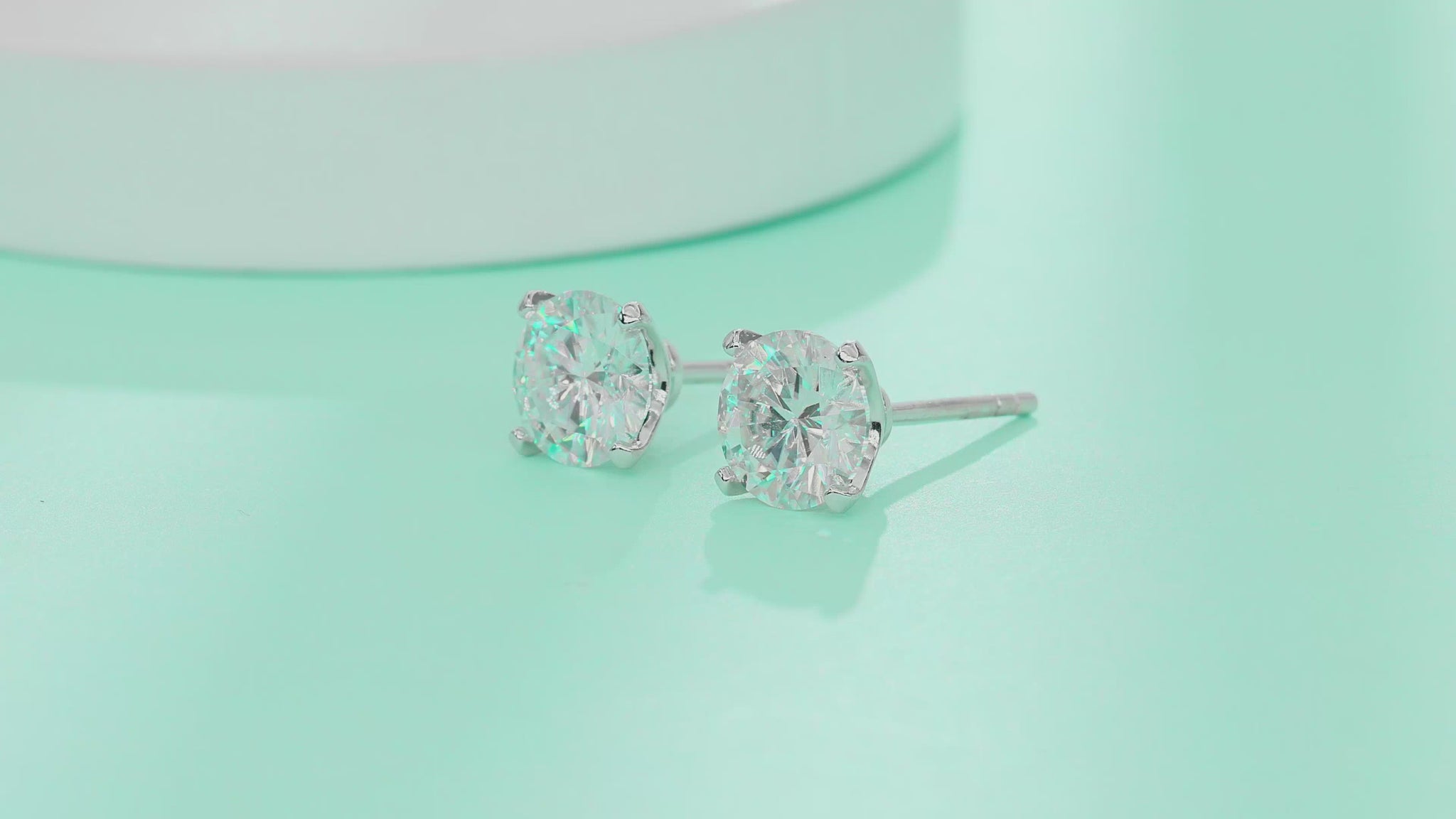 Flowing Charm 1-Carat Moissanite Stud Earrings – Platinum 925 Silver | GRA Certified