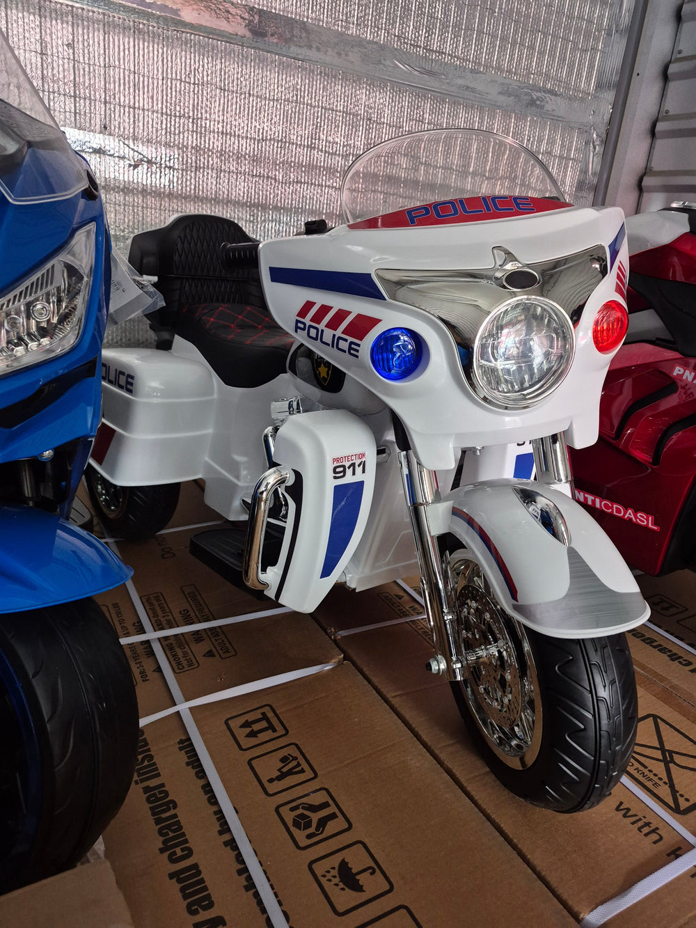 12V Kids Ride on Three-Wheeled Motorcycle For Age 3 -8 