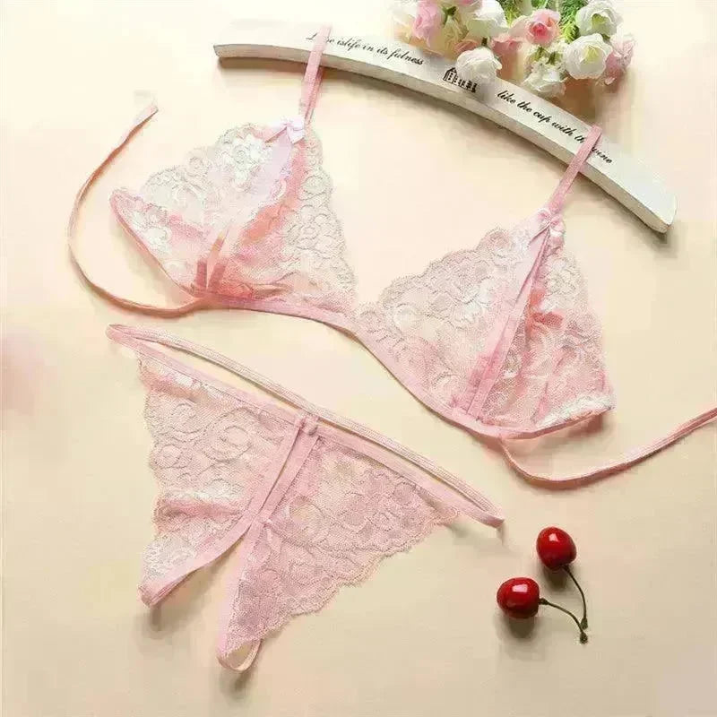 Three-point lingerie - EX-STOCK CANADA